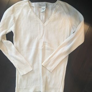Banana Republic v neck sweater in ivory